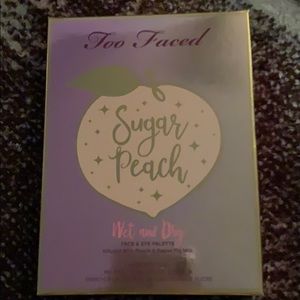 Too faced sugar peach